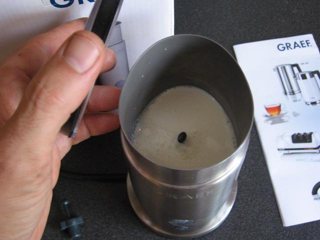 graef tejhabosító készülék bemutató tejjel felöntve
