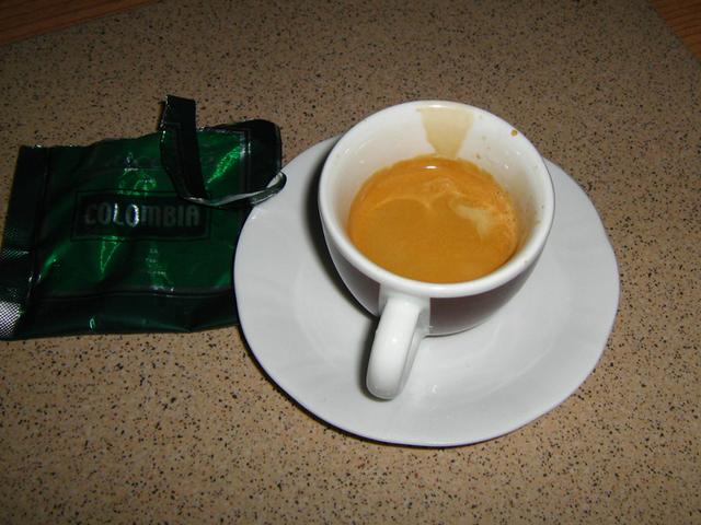 lucaffe colombia podos kávéteszt eszpresszó