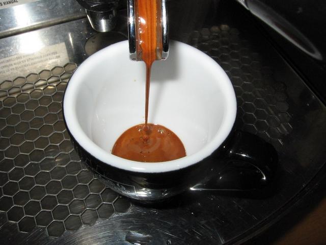 bonomi kaffa szemeskávé teszt kifolyás