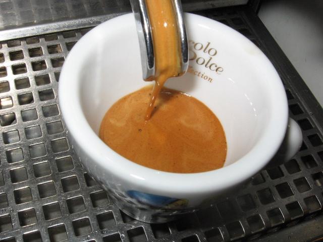 lucaffé exquisit szemes kávé teszt krém
