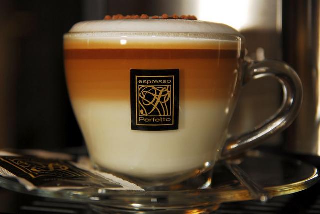 perfetto boss szemes kávé teszt latte machiato