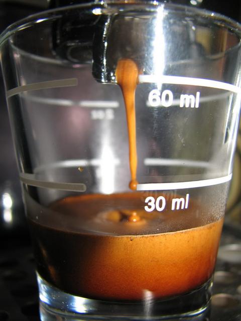 veronesi alta kávé teszt shot kifolyás
