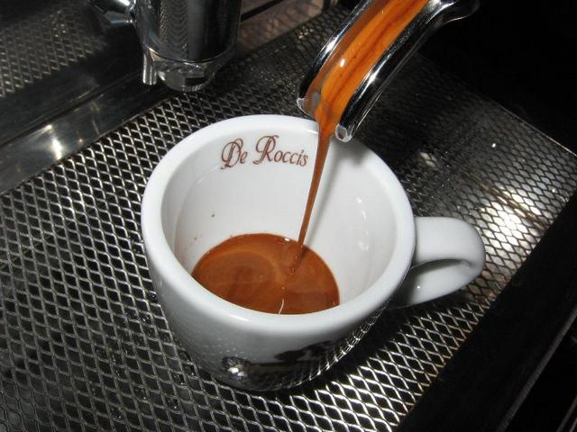 de roccis quality rossa szemes kávé teszt csapolás