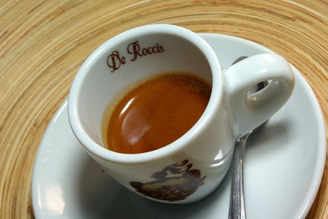 de roccis quality rossa szemes kávé teszt krém