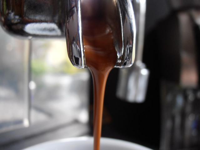 italcaffé excelso bar szemes kávé teszt kifolyás