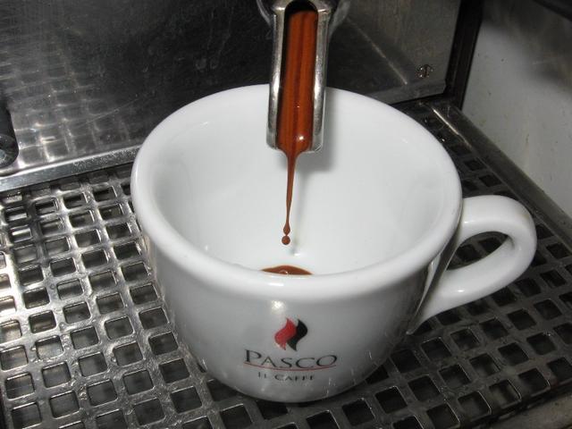 pasco coffee bar szemeskávé teszt maximatic kifolyás