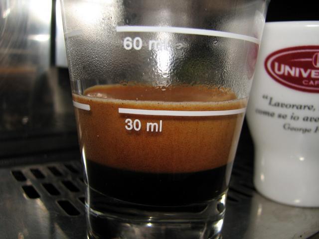 universal caffé espresso szemeskávé teszt krém