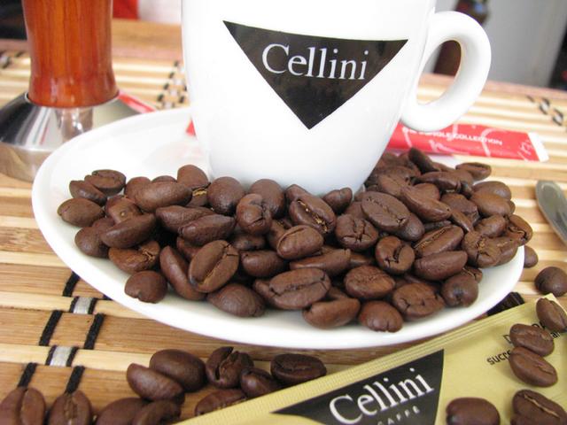 cellini prestigio szemeskávé teszt kávébabok