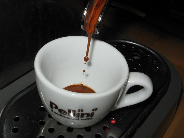 pellini decaffeinato szemes kávé teszt csapolás