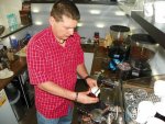 barista tanfolyam a kávé házában tejhabosítás