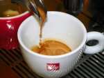 illy Espresso 100% Arabica ( HoReCa ) szemeskávé teszt csapolás 2