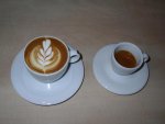 caffe' costadoro szemeskávé teszt kapucsínó